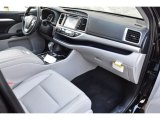 2019 Toyota Highlander SE AWD Dashboard