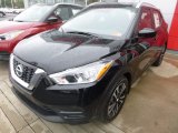 2018 Nissan Kicks SV Front 3/4 View
