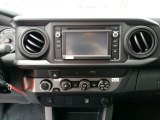 2019 Toyota Tacoma SR Access Cab 4x4 Controls