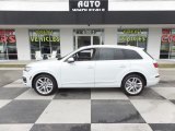 Glacier White Metallic Audi Q7 in 2018