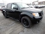 2019 Nissan Frontier Midnight Edition Crew Cab 4x4 Front 3/4 View