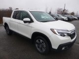2019 Honda Ridgeline RTL-T AWD Front 3/4 View