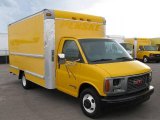 2002 Yellow GMC Savana Cutaway 3500 Commercial Moving Truck #13014847