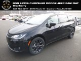 2019 Brilliant Black Crystal Pearl Chrysler Pacifica Touring L #130656604