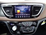 2019 Chrysler Pacifica Limited Controls