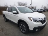 2019 Honda Ridgeline RTL-T AWD Front 3/4 View