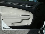 2019 Chrysler 300 Touring Door Panel