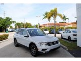 2018 White Silver Metallic Volkswagen Tiguan SE #130952554