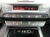 2019 Kia Sorento LX AWD Controls