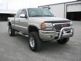 2006 GMC Sierra 1500 SLE Z71 Extended Cab 4x4 Data, Info and Specs