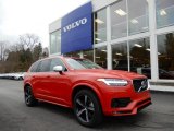 2019 Volvo XC90 T6 AWD R-Design Front 3/4 View