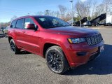 2019 Jeep Grand Cherokee Altitude 4x4 Front 3/4 View