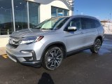 2019 Honda Pilot Elite AWD Front 3/4 View