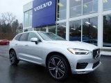 2019 Volvo XC60 T5 AWD R-Design Front 3/4 View