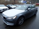 2019 Volvo S90 T5 AWD Momentum Exterior