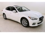 Moonlight White Infiniti Q in 2014