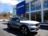2019 Volvo XC40 T5 Momentum AWD