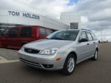 2006 CD Silver Metallic Ford Focus ZXW SES Wagon #1283334