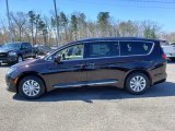 Dark Cordovan Pearl Chrysler Pacifica in 2019