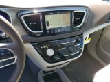 2019 Chrysler Pacifica Touring L Controls