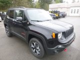 2019 Jeep Renegade Trailhawk 4x4 Front 3/4 View