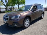 2019 Subaru Outback 2.5i Premium Front 3/4 View
