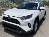 2019 Toyota RAV4 XLE AWD Hybrid Front 3/4 View