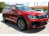 2019 Volkswagen Tiguan SEL R-Line Front 3/4 View