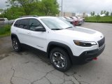 2019 Jeep Cherokee Trailhawk 4x4 Front 3/4 View