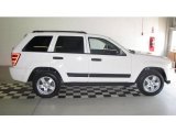 2006 Stone White Jeep Grand Cherokee Laredo 4x4 #13315268
