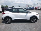 2019 Nissan Kicks SR Exterior