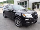 2019 Ford Explorer Sport 4WD Front 3/4 View