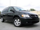 2005 Brilliant Black Crystal Pearl Dodge Grand Caravan SXT #13356117