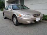 1998 Cashmere Beige Metallic Toyota Camry LE #13372185