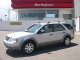 2005 Silver Frost Metallic Ford Freestyle SE AWD #13359604