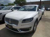 2019 White Platinum Lincoln Nautilus FWD #134323289