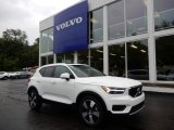 2020 Volvo XC40 T5 Momentum AWD
