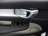 2020 Volvo XC40 T5 Momentum AWD Controls