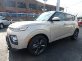 2020 Kia Soul EX Front 3/4 View