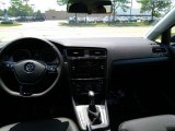 2019 Volkswagen Golf SE Dashboard