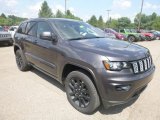 2019 Jeep Grand Cherokee Altitude 4x4 Front 3/4 View