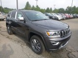 2019 Jeep Grand Cherokee Limited 4x4 Front 3/4 View