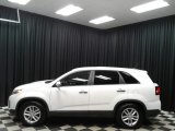 2015 Snow White Pearl Kia Sorento LX #134690643