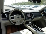 2020 Volvo XC90 T6 AWD Momentum Dashboard