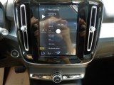 2020 Volvo XC40 T5 Momentum AWD Controls