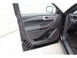 2020 Ford Explorer XLT Door Panel