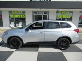 2018 Alloy Silver Metallic Mitsubishi Outlander SE #134826145