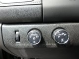2020 GMC Canyon SLE Crew Cab 4WD Controls