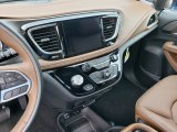 2020 Chrysler Pacifica Limited Dashboard