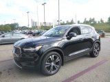 2019 Volvo XC40 T5 Inscription AWD Front 3/4 View